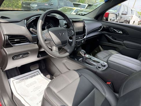 Certified 2023 Chevrolet Traverse RS AWD/4WD image 13