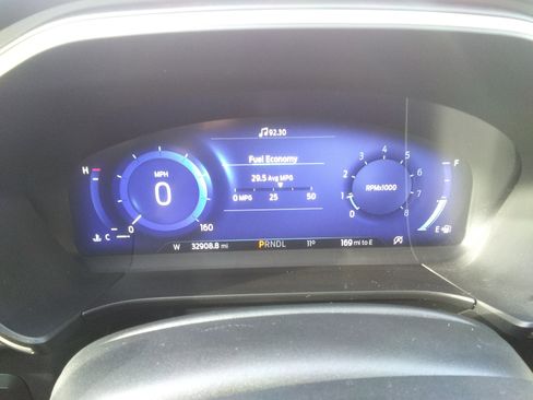 Used 2021 Ford Escape SEL w/ Technology Package image 16