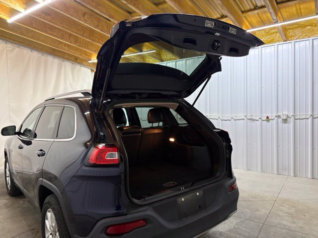 Used 2014 Jeep Cherokee Limited AWD/4WD image 9