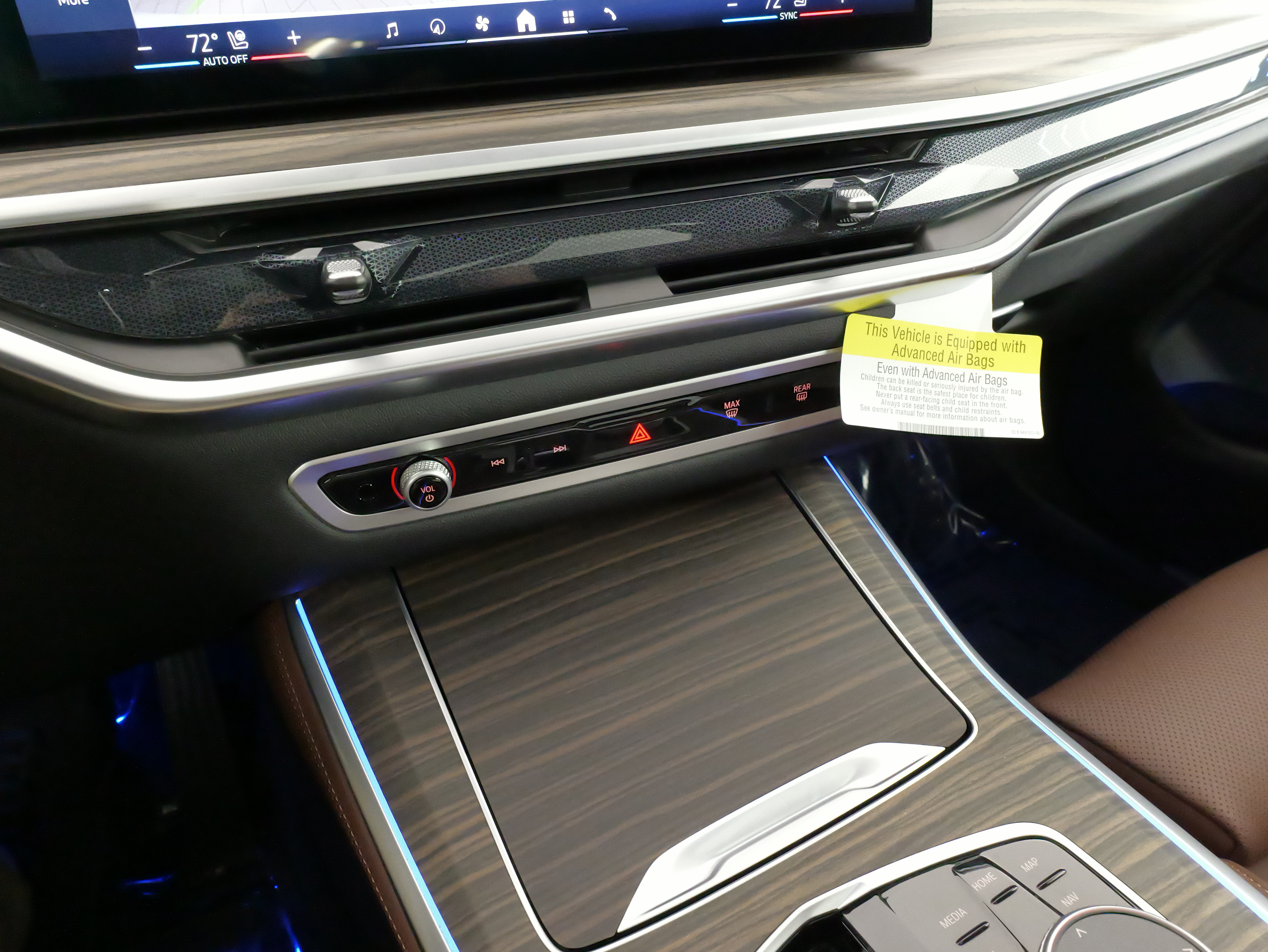 Used 2025 BMW X5 xDrive40i w/ Parking Assistance Package AWD/4WD image 52