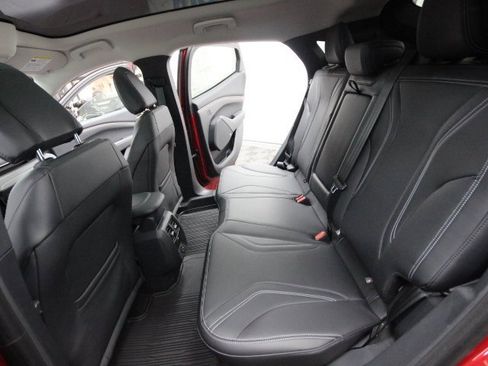 Used 2021 Ford Mustang Mach-E Premium image 23