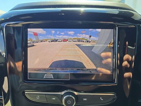 Certified 2023 Chevrolet Traverse LT image 21