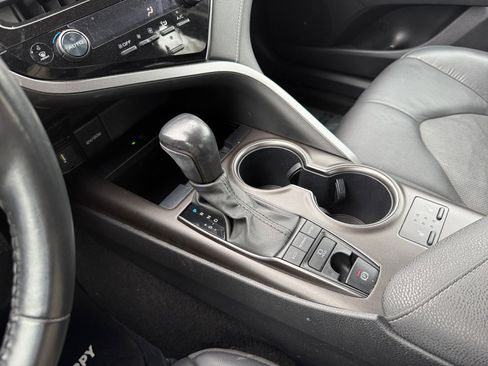 Used 2023 Toyota Camry XSE image 13