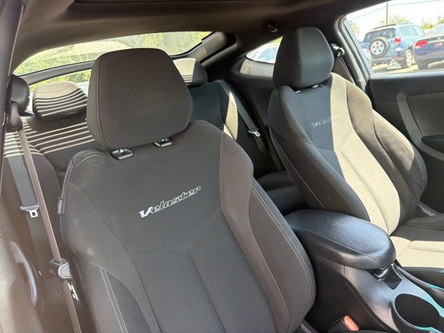 Used 2017 Hyundai Veloster Value Edition FWD image 27