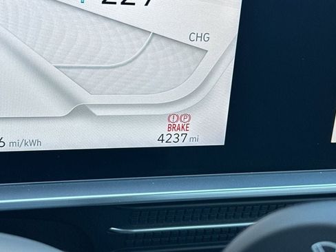 Used 2023 Hyundai Ioniq 6 SEL image 23