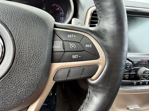 Used 2015 Jeep Grand Cherokee Limited AWD/4WD image 27