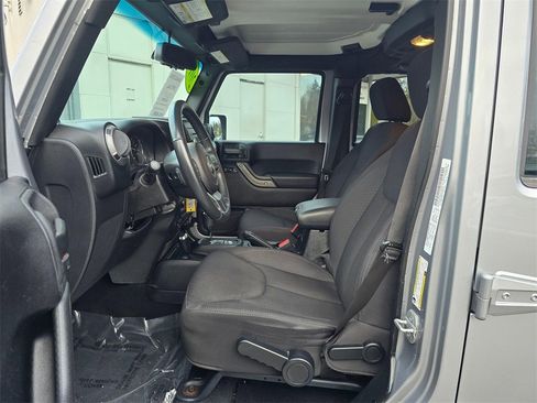Used 2013 Jeep Wrangler Unlimited Sport image 20