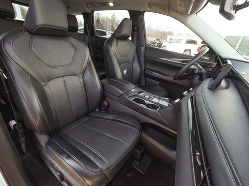 Used 2023 INFINITI QX60 Luxe image 40