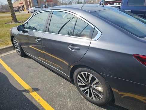 Used 2019 Subaru Legacy 2.5i w/ Alloy Wheel Package image 3