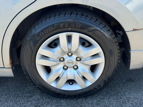 Used 2009 Nissan Altima Sedan FWD image 7