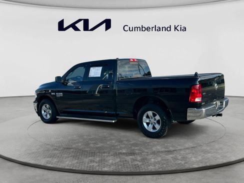 Used 2019 RAM 1500 Classic SLT RWD image 3