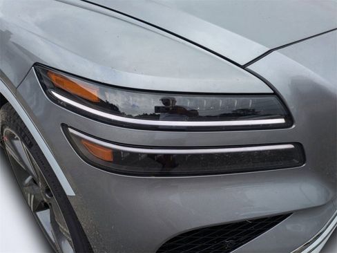 New 2025 Genesis GV80 3.5T Prestige image 9