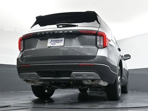 New 2026 Ford Explorer Active w/ Active Comfort Package image 30