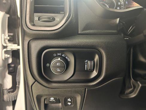Used 2023 RAM 1500 Lone Star AWD/4WD image 19