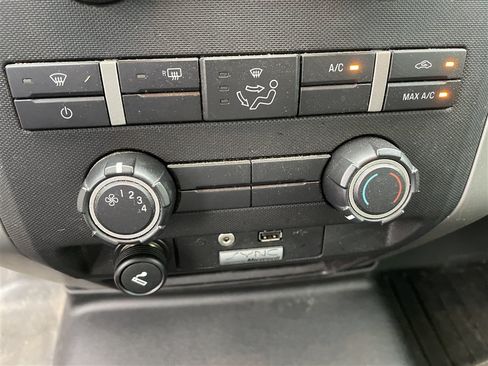 Used 2012 Ford F150 XLT w/ XLT Chrome Pkg AWD/4WD image 18