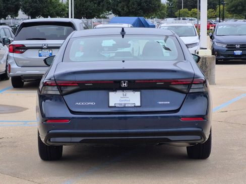 Used 2025 Honda Accord EX-L image 7
