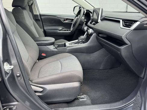 Used 2023 Toyota RAV4 XLE w/ Convenience Package FWD image 14