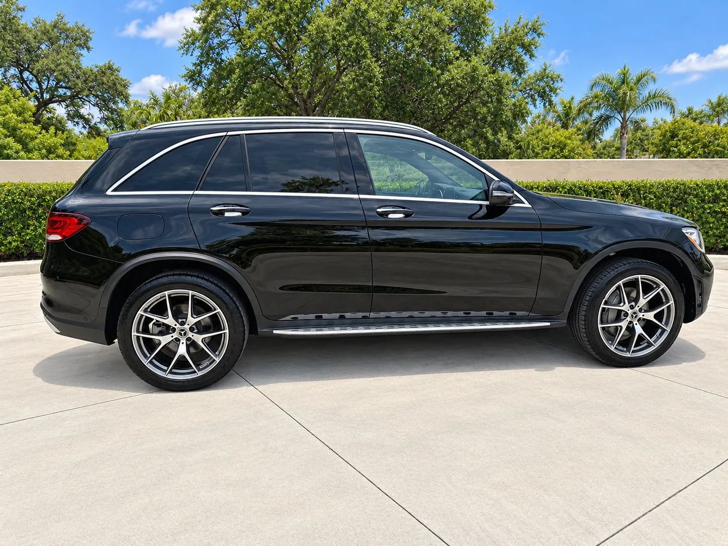 Used 2021 Mercedes-Benz GLC 300 4MATIC image 6