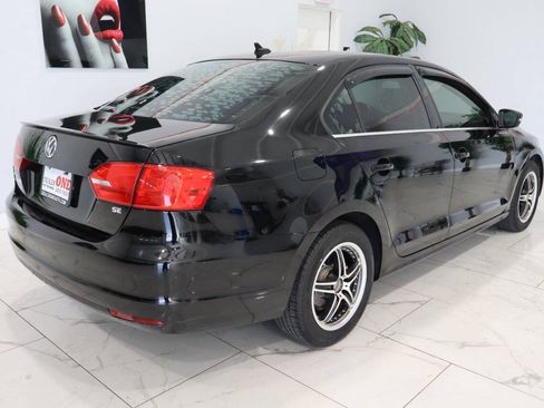 Used 2014 Volkswagen Jetta SE FWD image 3