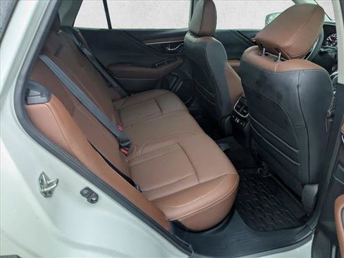Used 2023 Subaru Outback Touring AWD/4WD image 17