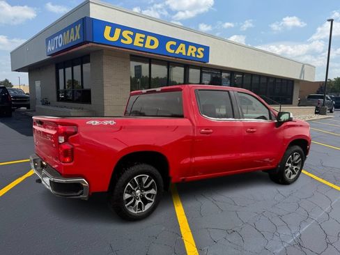 Used 2025 Chevrolet Silverado 1500 LT AWD/4WD image 5