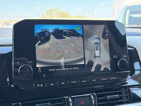 New 2025 Nissan Pathfinder SL w/ Cargo Package image 24