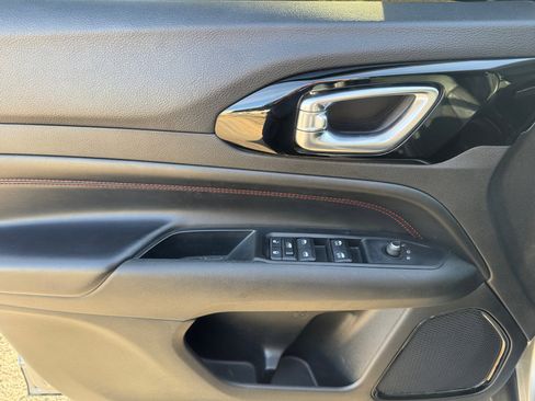 Used 2022 Jeep Compass Trailhawk w/ Trailhawk Convenience Group image 29