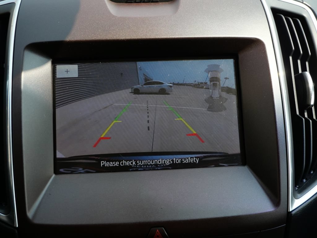 Used 2020 Ford Edge Titanium AWD/4WD image 33