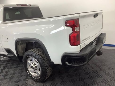 Used 2022 Chevrolet Silverado 2500 Custom w/ Custom Convenience Package image 3