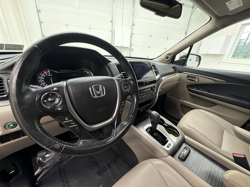 Used 2017 Honda Pilot EX-L image 10