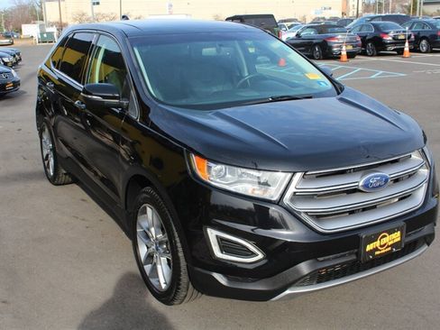 Used 2017 Ford Edge Titanium w/ Equipment Group 301A AWD/4WD image 4
