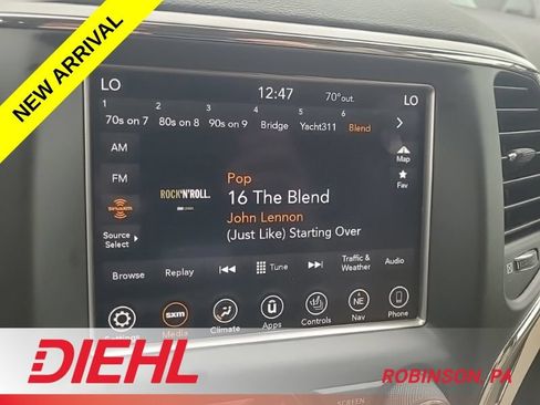 Used 2018 Jeep Grand Cherokee Limited AWD/4WD image 8