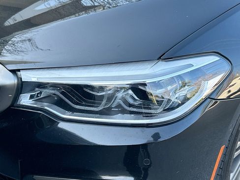 Used 2019 BMW M550i xDrive w/ Premium Package image 6