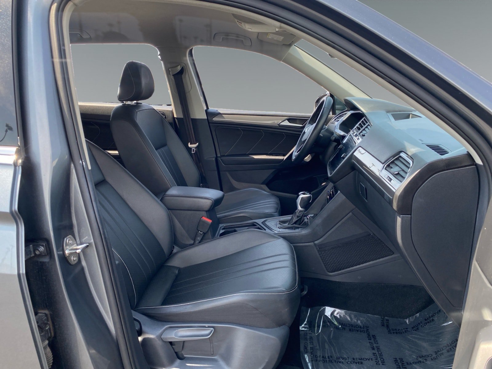 Used 2024 Volkswagen Tiguan Wolfsburg Edition FWD image 15