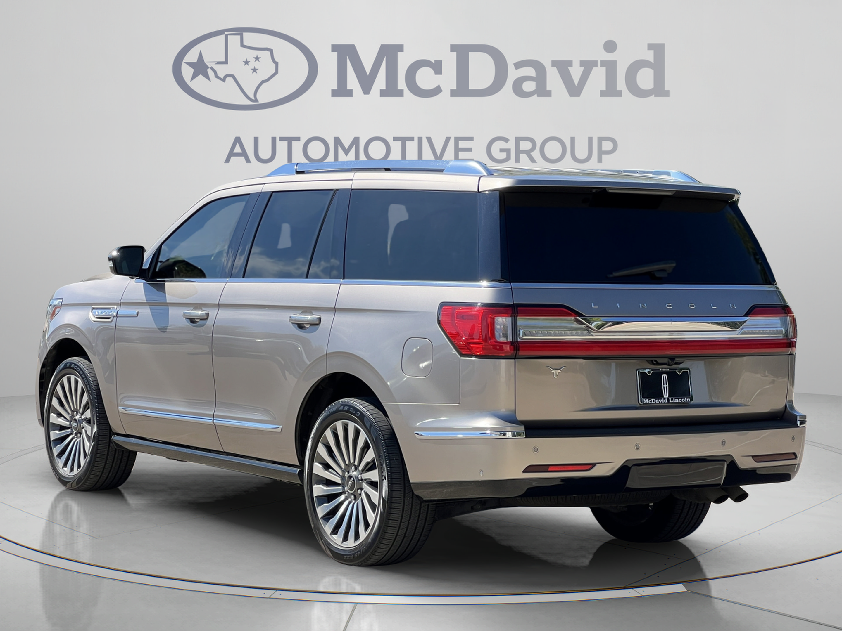 Used 2020 Lincoln Navigator Reserve w/ Luxury Package RWD image 5