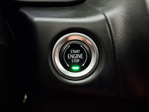 Used 2021 GMC Yukon SLT w/ SLT Luxury Plus Package AWD/4WD image 16