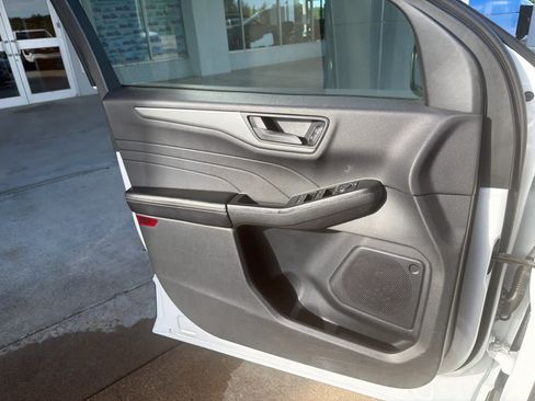 Used 2025 Ford Escape Active FWD image 23