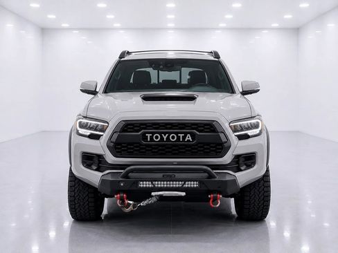 Used 2021 Toyota Tacoma TRD Pro AWD/4WD image 8