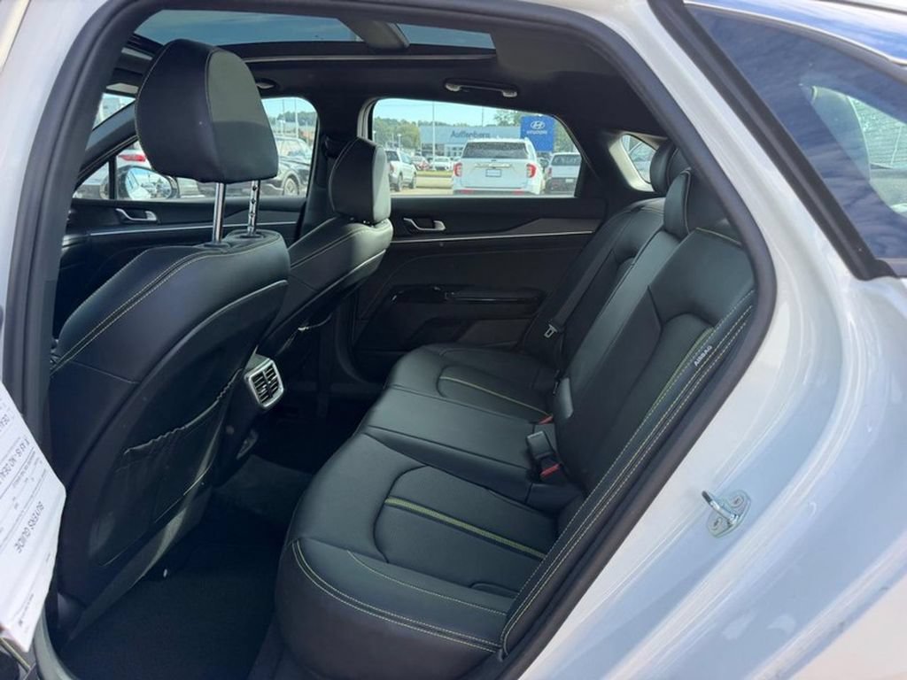 Used 2025 Kia K5 GT FWD image 8