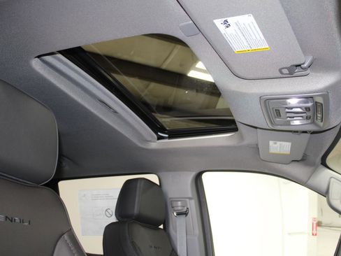 New 2026 GMC Sierra 1500 Denali image 18