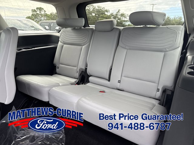 New 2027 Ford Expedition Platinum w/ Platinum Ultimate Package AWD/4WD image 12