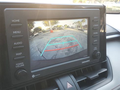 Used 2022 Toyota RAV4 XLE image 28