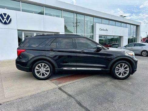 Used 2021 Ford Explorer XLT w/ Equipment Group 202A RWD image 8