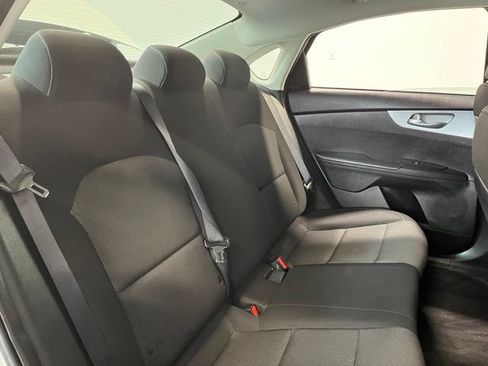 Used 2023 Kia Forte LX FWD image 13