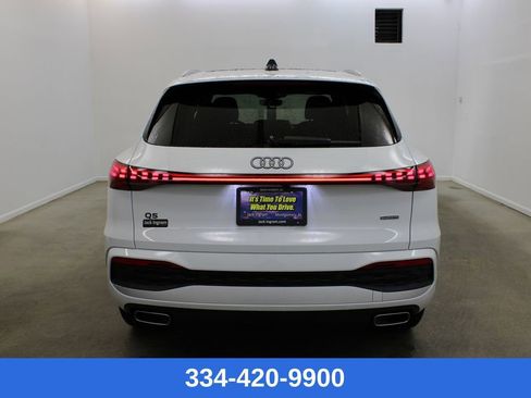 New 2025 Audi Q5 Premium image 4