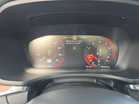 Used 2022 Volvo S60 B5 Momentum w/ Climate Package image 18