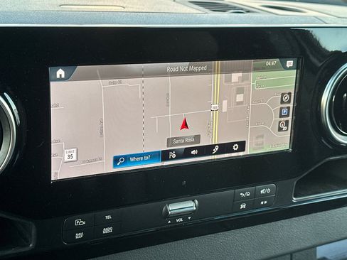 Used 2024 Mercedes-Benz Sprinter 2500 image 18