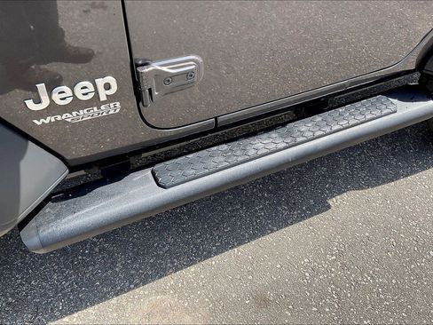 Used 2020 Jeep Wrangler Sport AWD/4WD image 30