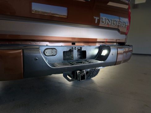 Used 2014 Toyota Tundra Platinum AWD/4WD image 32