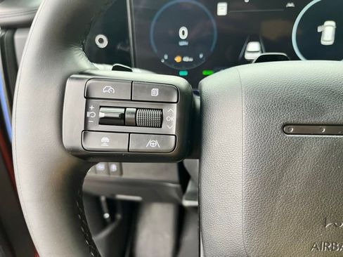 Used 2025 Hyundai Santa Fe Calligraphy AWD/4WD image 35